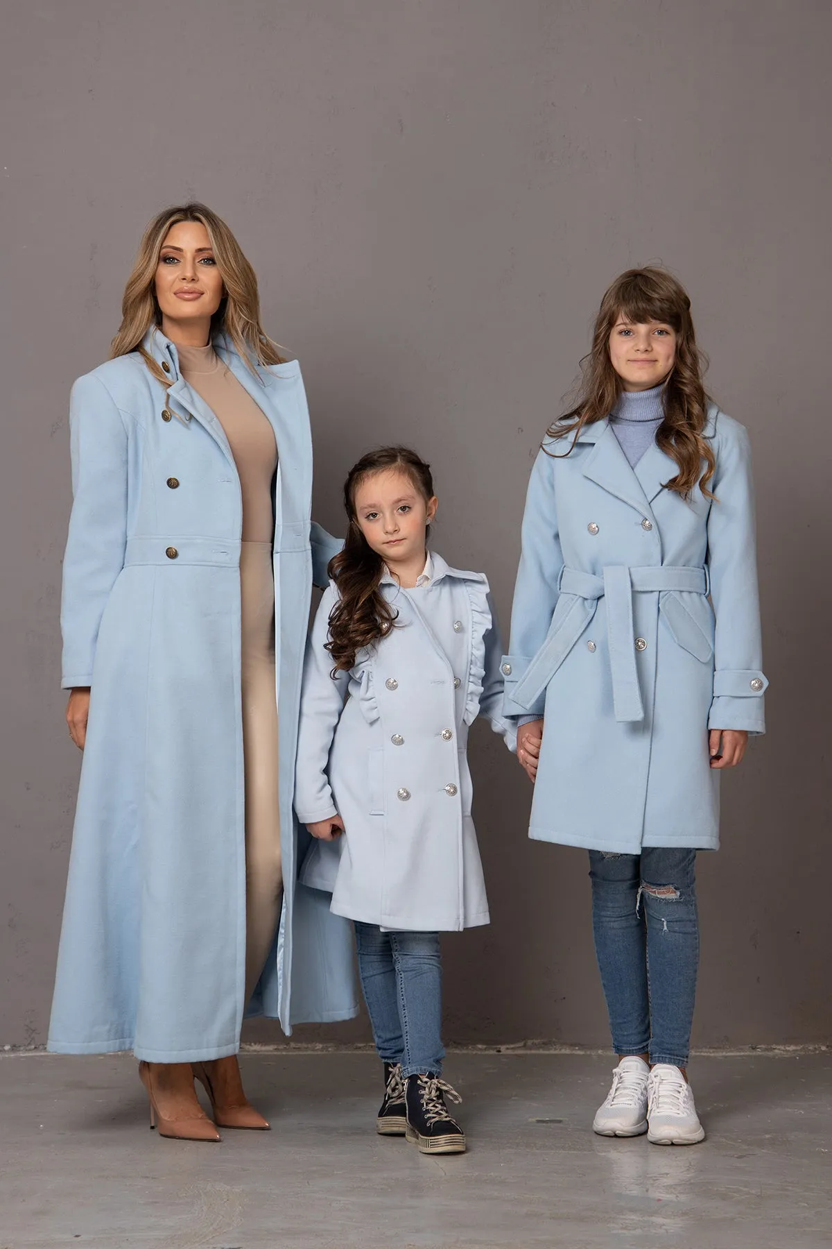 STRAIGHT GIRL COAT