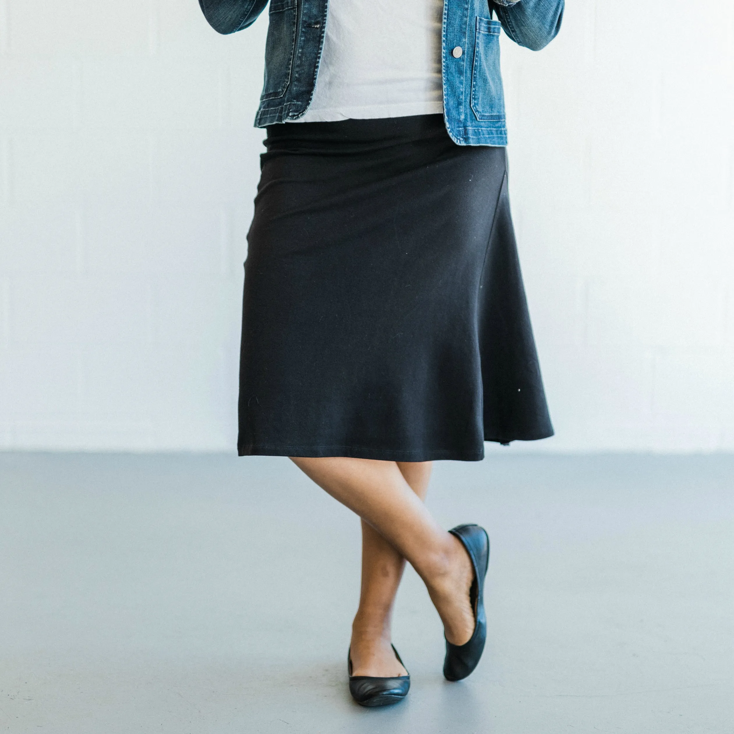 Triangle Swing Midi Skirt - Black